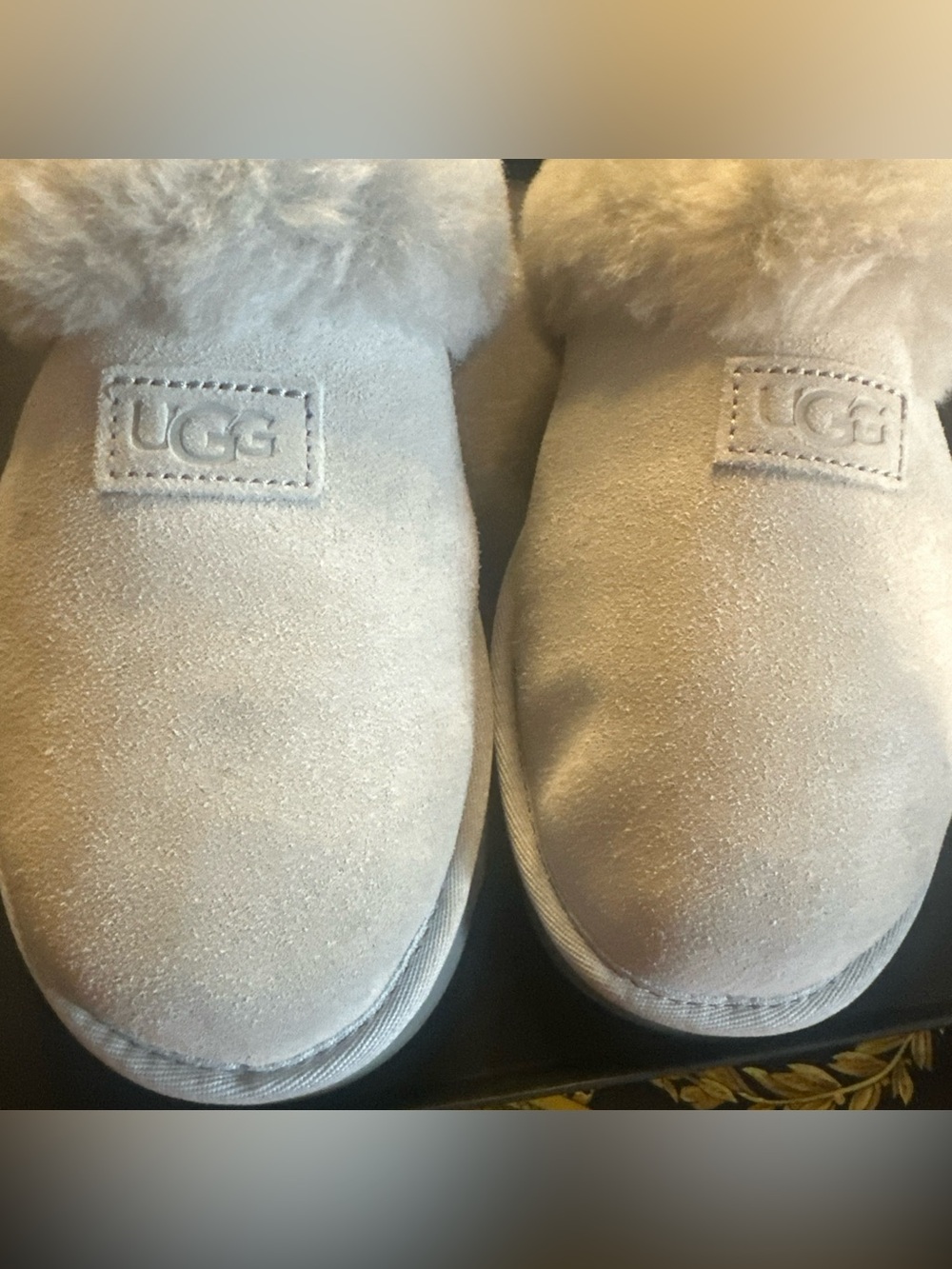 UGG Women’s Cozy Gray Plush Shearling Slippers Sz 10 - Picture 2 of 14